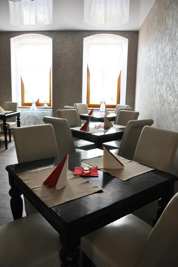Hotel Mertin Chomutov Eksteriør bilde